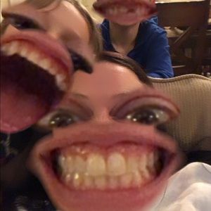 Meet your Posher, Andrea